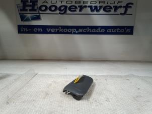 Usagé Airbag siège Toyota Aygo Prix € 40,00 Règlement à la marge proposé par Autobedrijf Hoogerwerf