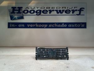 Usagé Panneau de commandes chauffage BMW Mini One/Cooper (R50) 1.6 16V Cooper Prix € 25,00 Règlement à la marge proposé par Autobedrijf Hoogerwerf