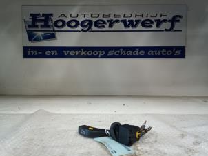 Używane Przelacznik wycieraczki Opel Astra G (F08/48) 1.6 16V Cena € 20,00 Procedura marży oferowane przez Autobedrijf Hoogerwerf