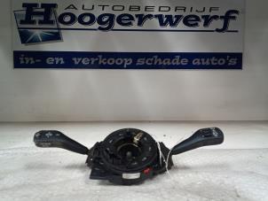 Usagé Commodo d'essuie glace BMW 3 serie (E46/4) 318i 16V Prix € 20,00 Règlement à la marge proposé par Autobedrijf Hoogerwerf
