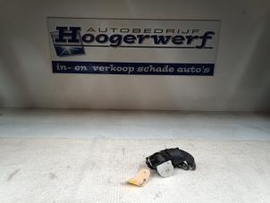 Usagé Ceinture arrière gauche Suzuki Alto (GF) 1.0 12V Prix € 35,00 Règlement à la marge proposé par Autobedrijf Hoogerwerf