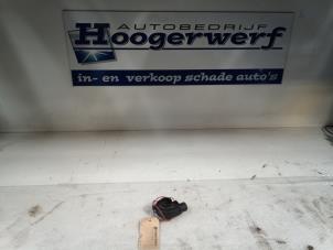 Usados Ordenador de refrigeración Mercedes Vito (639.7) 2.2 115 CDI 16V Precio € 25,00 Norma de margen ofrecido por Autobedrijf Hoogerwerf