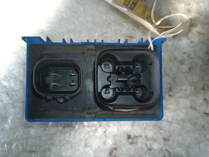 Glow plug relay Opel Corsa 55557760 Autobedrijf Hoogerwerf