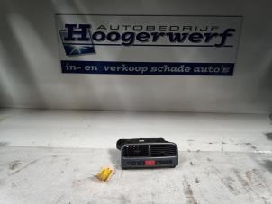 Usados Interruptor de luz de pánico Fiat Grande Punto (199) 1.9 Multijet Precio € 30,00 Norma de margen ofrecido por Autobedrijf Hoogerwerf