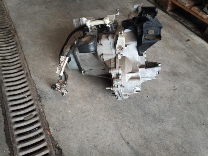 Gearbox from a Citroën C3 (SC) 1.2 VTi 82 12V 2014