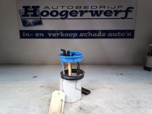 Usagé Pompe à carburant Volkswagen Polo V (6R) 1.2 TSI Prix € 25,00 Règlement à la marge proposé par Autobedrijf Hoogerwerf