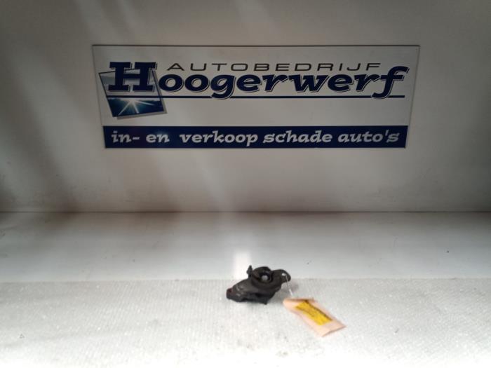 Begagnade Motorfäste Toyota Aygo (B10) 1.0 12V VVT-i Pris € 25,00 Marginaltabell erbjuds av Autobedrijf Hoogerwerf