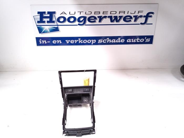 Begagnade Askkopp, fram Mazda 6 Sport (GH14/GHA4) 2.5 16V S-VT GT-M Pris € 25,00 Marginaltabell erbjuds av Autobedrijf Hoogerwerf