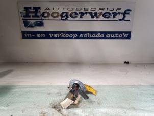 Usagé Pompe d'injection Ford Ka I 1.3i Prix € 20,00 Règlement à la marge proposé par Autobedrijf Hoogerwerf