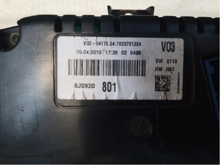 Odometer KM from a Seat Ibiza IV (6J5) 1.4 16V 2010