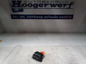 Usagé Relais préchauffage Mercedes Vito (638.0) 2.3 110D Prix € 20,00 Règlement à la marge proposé par Autobedrijf Hoogerwerf