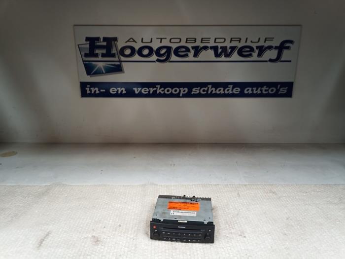 Gebrauchte Radio/CD Spieler (sonstige) Renault Laguna II Grandtour (KG) 1.8 16V Preis € 50,00 Margenregelung angeboten von Autobedrijf Hoogerwerf