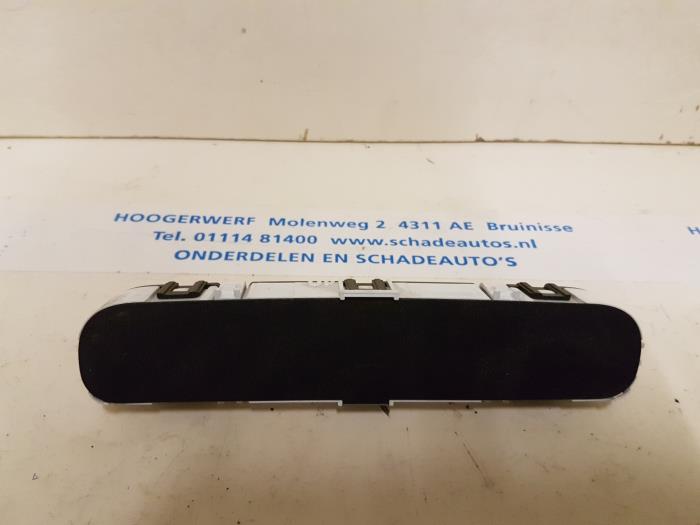 Begagnade Innerdisplay Chevrolet Spark 1.0 16V Bifuel Pris € 20,00 Marginaltabell erbjuds av Autobedrijf Hoogerwerf