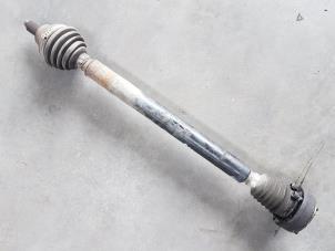 Used Front drive shaft, right Volkswagen Polo IV (9N1/2/3) 1.9 SDI Price € 30,00 Margin scheme offered by Autobedrijf Hoogerwerf