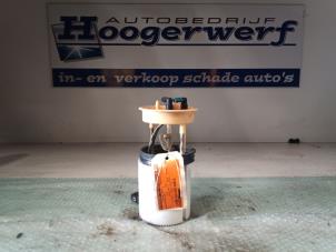 Usagé Pompe carburant électrique Volkswagen Polo V (6R) 1.6 TDI 16V 90 Prix € 35,00 Règlement à la marge proposé par Autobedrijf Hoogerwerf