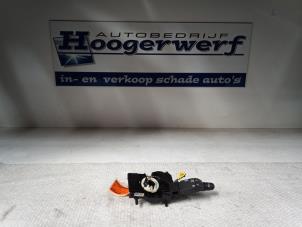 Gebrauchte Kombischalter Lenksäule Renault Twingo II (CN) 1.5 dCi 90 FAP Preis € 45,00 Margenregelung angeboten von Autobedrijf Hoogerwerf