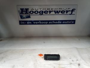 Używane Panel sterowania klimatyzacji Volkswagen Polo III (6N2) 1.4 TDI Cena € 20,00 Procedura marży oferowane przez Autobedrijf Hoogerwerf