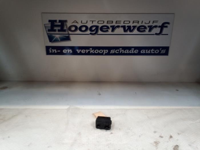 Glow plug relay Fiat Doblo Cargo 1.3 MJ 16V DPF Euro 5 55226659