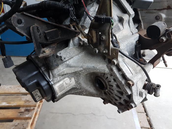 Gebrauchte Getriebe Mazda MPV (LW19/69) 2.3 16V Preis € 300,00 Margenregelung angeboten von Autobedrijf Hoogerwerf