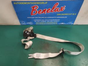 Used Front seatbelt, left Renault Megane III Grandtour (KZ) 1.2 16V TCE 130 Price on request offered by Benelux Zwijndrecht B.V.