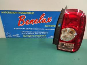 Used Taillight, right Dacia Duster (HS) 1.5 dCi 4x4 Price on request offered by Benelux Zwijndrecht B.V.