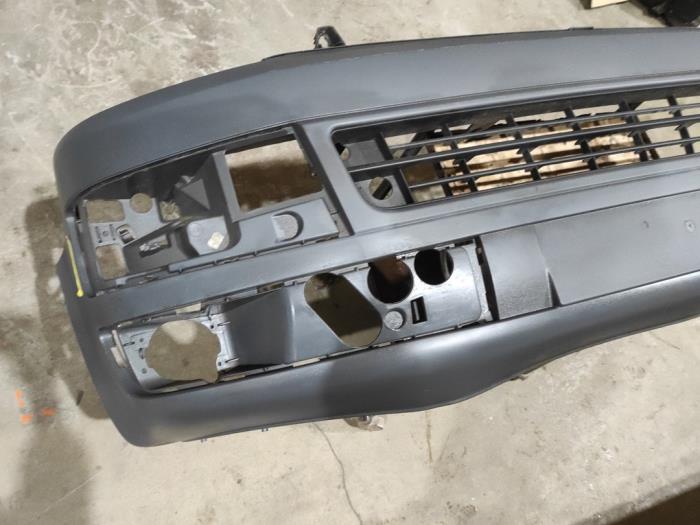 Front bumper from a Volkswagen Transporter T6 2.0 TDI 204 2017