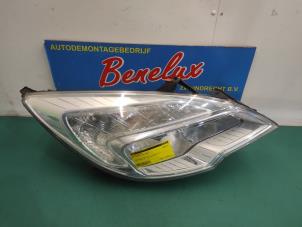 Used Headlight, right Opel Meriva 1.4 Turbo 16V Ecotec Price on request offered by Benelux Zwijndrecht B.V.