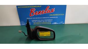 Used Wing mirror, right Ford Focus 2 Wagon 1.6 16V Price on request offered by Benelux Zwijndrecht B.V.