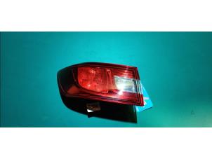 Used Taillight, left Renault Clio IV (5R) 0.9 Energy TCE 90 12V Price on request offered by Benelux Zwijndrecht B.V.