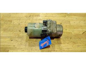 Used Power steering pump Ford Focus 2 Wagon 1.6 TDCi 16V 100 Price on request offered by Benelux Zwijndrecht B.V.