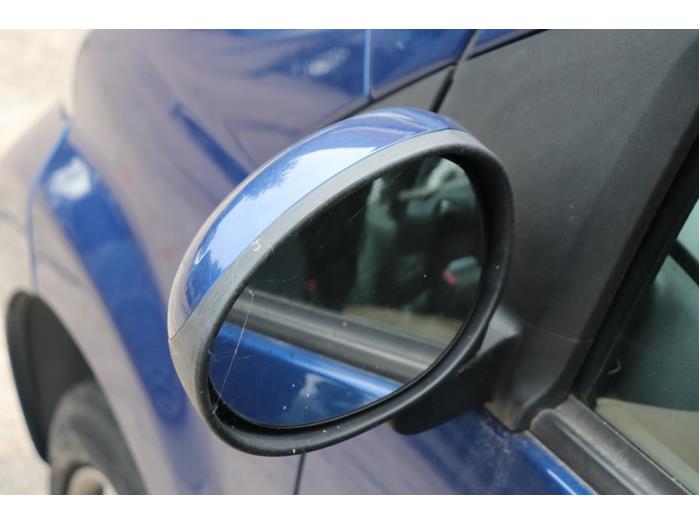 Außenspiegel links van een Toyota Aygo (B10) 1.0 12V VVT-i 2008