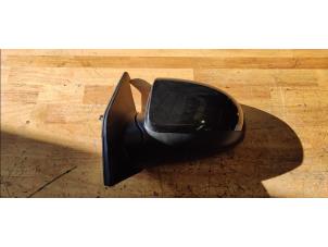 Used Wing mirror, left Kia Picanto (BA) 1.0 12V Price on request offered by Benelux Zwijndrecht B.V.