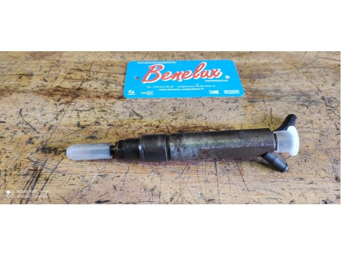 Usagé Injecteurs Volkswagen Passat (3B2) 1.9 TDi 110 Prix sur demande proposé par Benelux Zwijndrecht B.V.