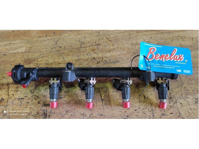 Fuel injector nozzle Seat Arosa 1.4 MPi 030906031E APQ BOSCH