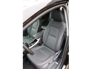 Used Set of upholstery (complete) Opel Ampera-e Ampera-e Price on request offered by Benelux Zwijndrecht B.V.