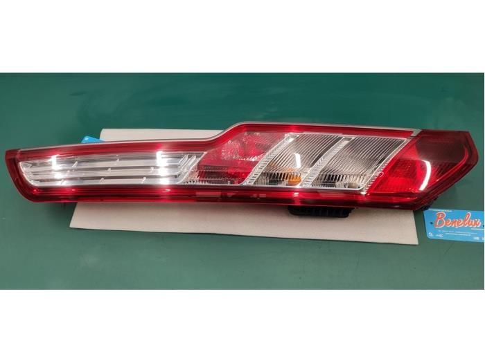 Taillight, left from a Ford Tourneo Custom 2.0 TDCi 16V Eco Blue 130 2018
