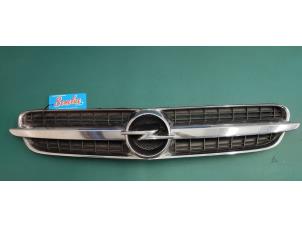 Used Grille Opel Vectra C GTS 3.2 V6 24V Price on request offered by Benelux Zwijndrecht B.V.