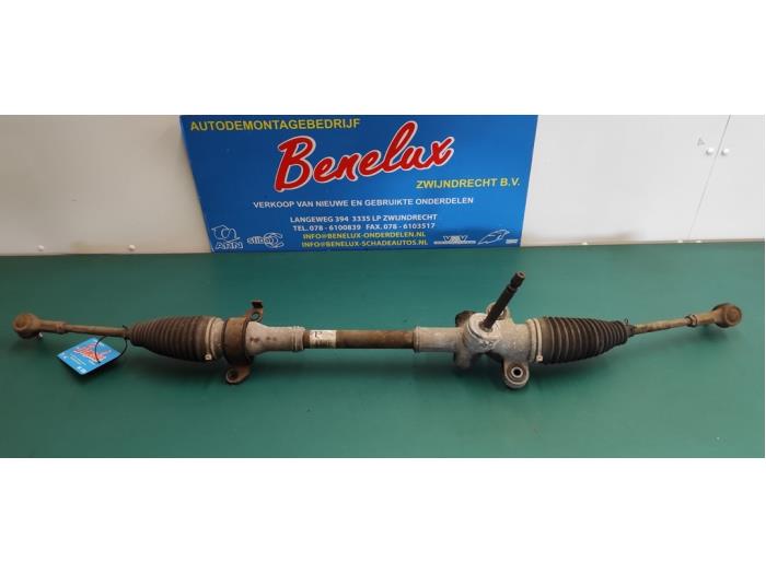 Begagnade Styrbox Daihatsu Cuore (L251/271/276) 1.0 12V DVVT Pris på förfrågan erbjuds av Benelux Zwijndrecht B.V.