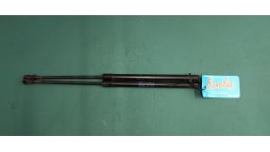 Used Set of gas struts for boot Seat Altea (5P1) 1.6 Price on request offered by Benelux Zwijndrecht B.V.