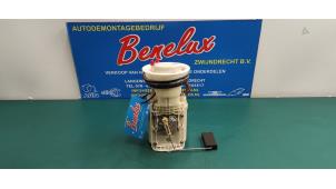 Begagnade Bensinpump Volkswagen Polo IV (9N1/2/3) 1.2 12V Pris på förfrågan erbjuds av Benelux Zwijndrecht B.V.