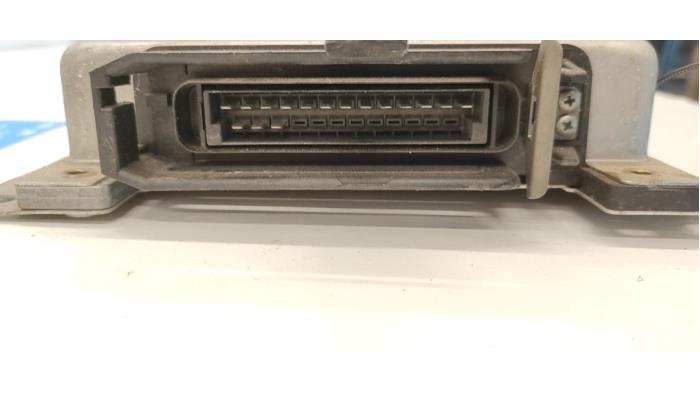 Engine management computer from a BMW 3 serie (E30/2) (E30/4) 318i 1986