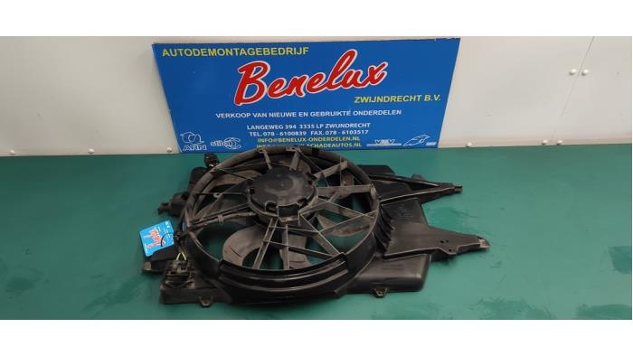 Gebrauchte Kühlerventilator Ford Focus 1 Wagon 1.6 16V Preis auf Anfrage angeboten von Benelux Zwijndrecht B.V.