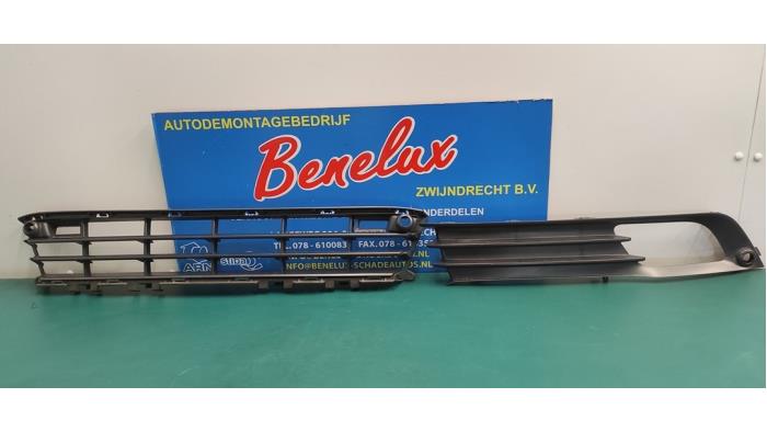 Volvo S80 Pare-chocs grille stock | ProxyParts.fr