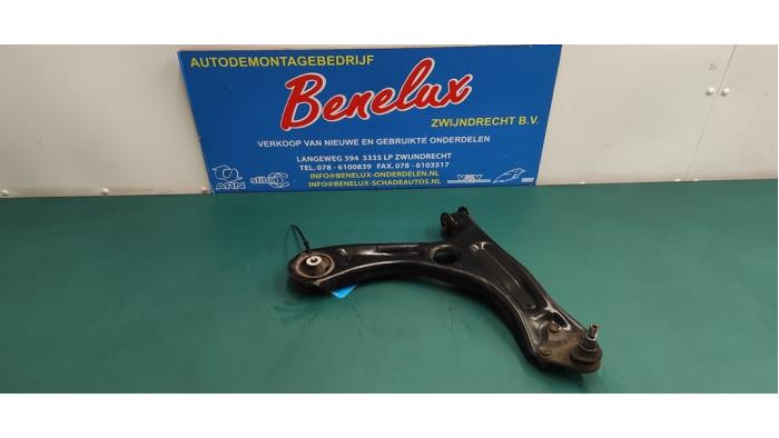 Front wishbone, right from a Volkswagen Up! (121) 1.0 12V 60 2015