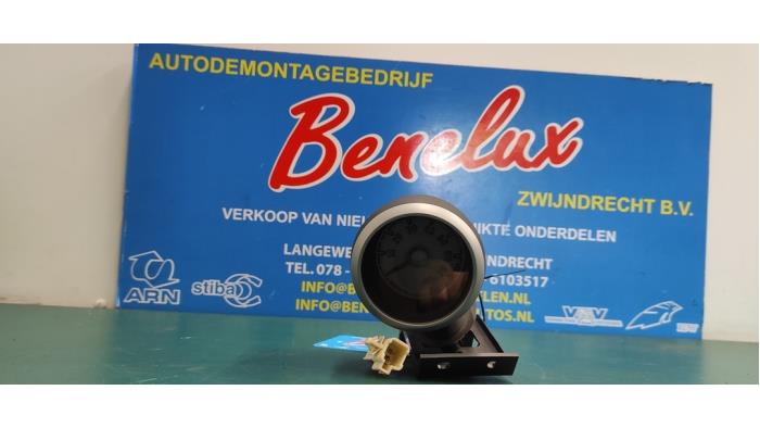 Używane Obrotomierz Opel Agila (B) 1.0 12V ecoFLEX Cena na żądanie oferowane przez Benelux Zwijndrecht B.V.