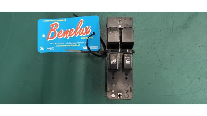 Usados Interruptor de ventanilla eléctrica Opel Agila (B) 1.0 12V ecoFLEX Precio de solicitud ofrecido por Benelux Zwijndrecht B.V.