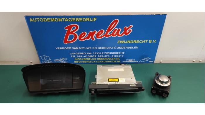 Używane System nawigacji BMW 5 serie (E60) 520i 24V Cena na żądanie oferowane przez Benelux Zwijndrecht B.V.