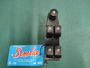 Used Electric window switch Chevrolet Spark 1.0 16V Bifuel Price on request offered by Benelux Zwijndrecht B.V.