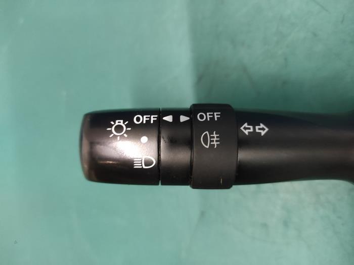 Indicator switch Peugeot 107 1.0 12V 17F001