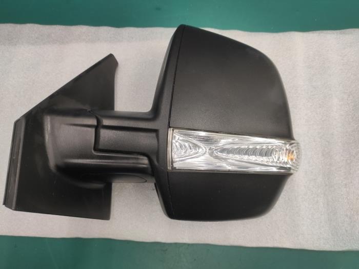 Wing mirror, left from a Opel Combo 1.3 CDTI 16V 2018